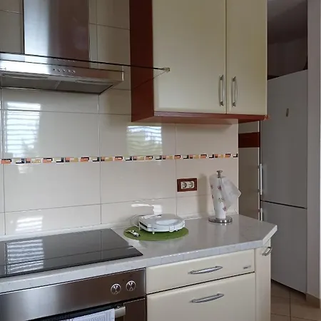 Adrijana Kastav, Free Wifi & Parking, 2 Bedrooms & Sea View Apartment *